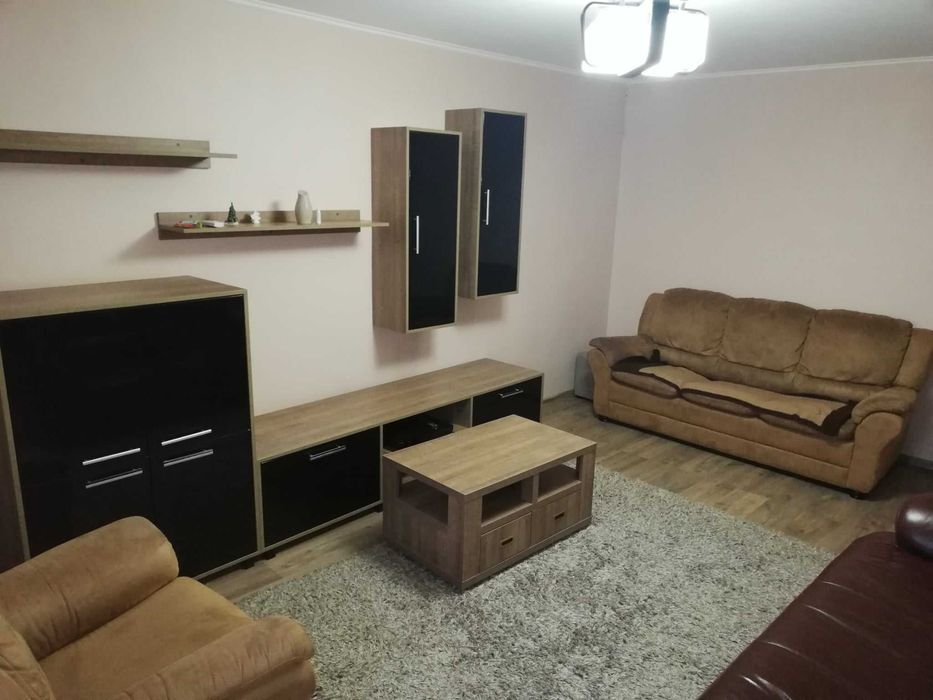 De închiriat apartament 3 camere, mobilat, str. Podului