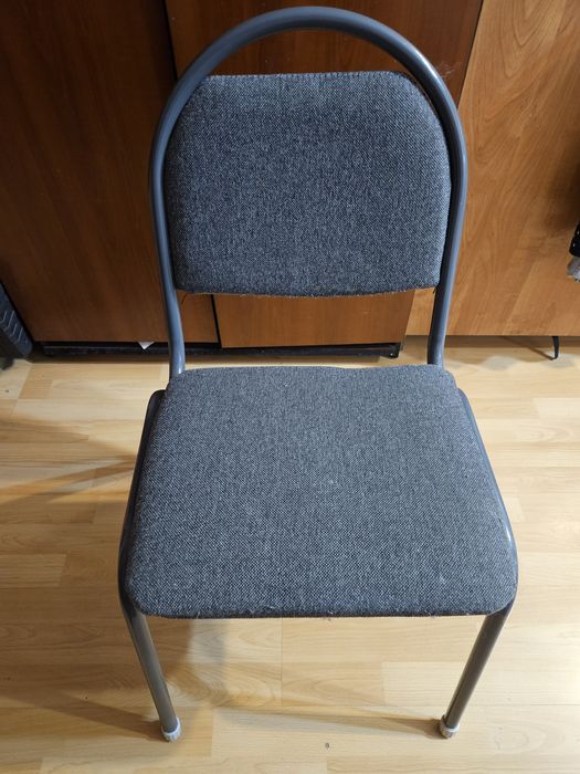 Продам стул мягкий офисный