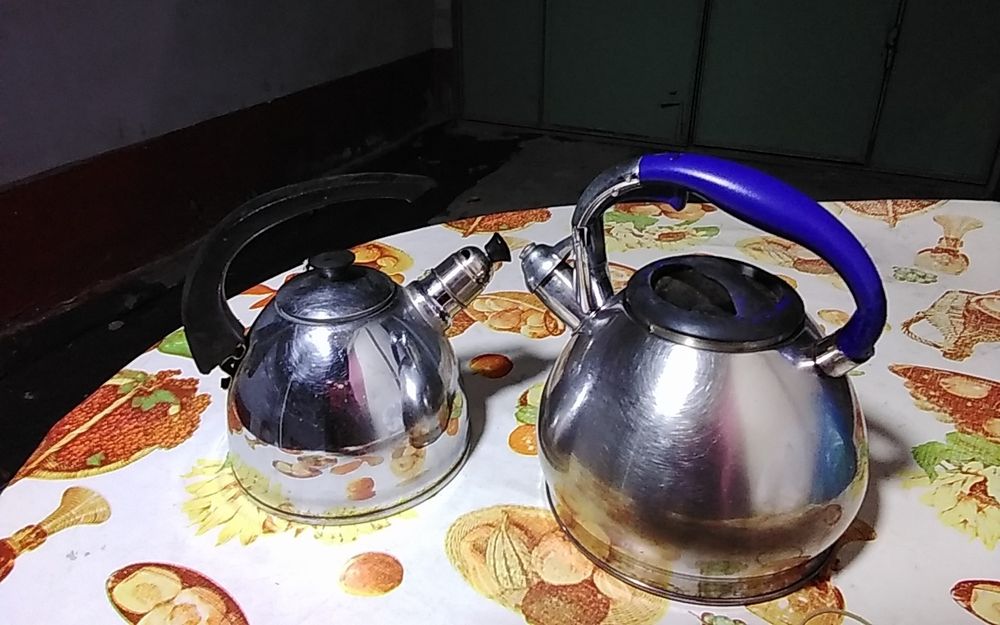 Чайники  2 шт. Нержавейка .