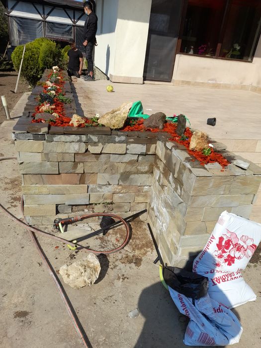 Amenajari gradini și sisteme de drenaj și irigatie si  întreținere