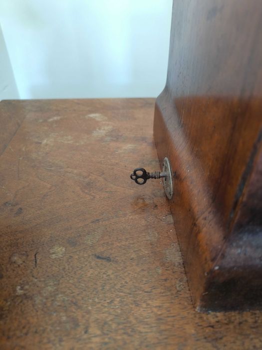 Стара шевна машина Британия