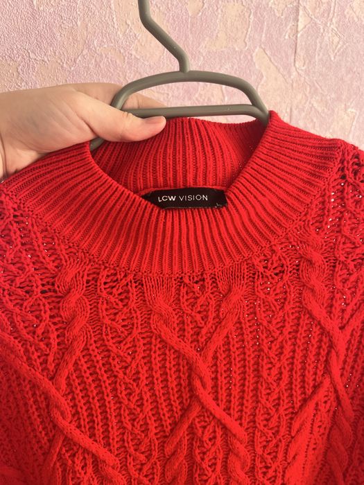 Свитер красный размер л
