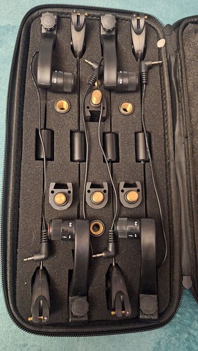 Delphin Bomber Spod 3,90m.Сигнализатори Fox  Mxr+,обтегачи с бързи връ