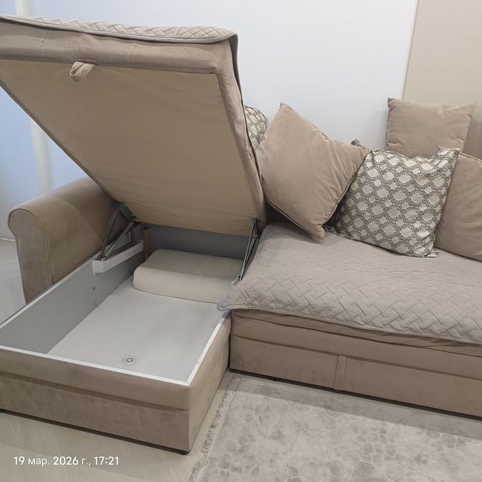 Продам диван угловой