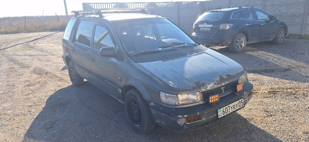 Митсубиси Спейс Вагон