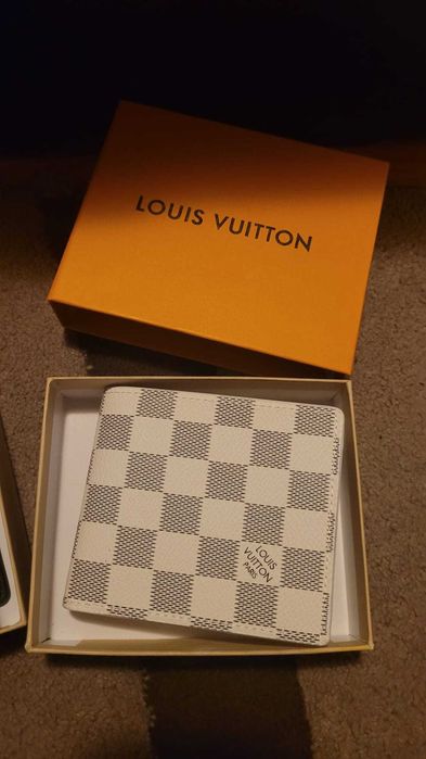 Portofel Louis Vuitton - Alb sau Negru - Calitate Premium