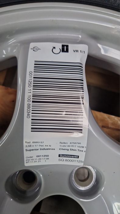 Резервна гума За BMW трета серия 2020 година