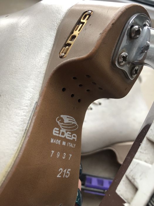 Коньки Edea chorus, Италия