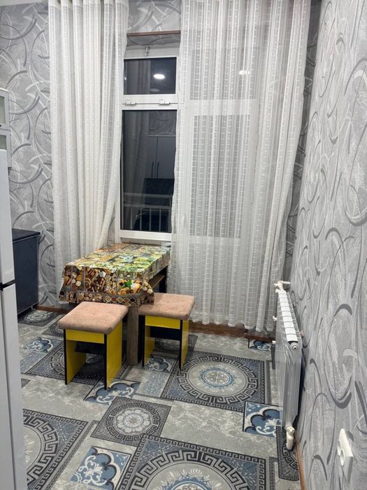 Срочно ижарага берилади обстановка Дархонда жойлашган 1 хона