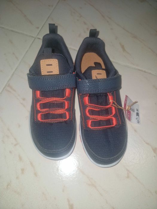 Детски спортни обувки