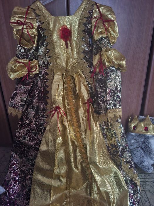 Детские костюмы для утренников девочкам