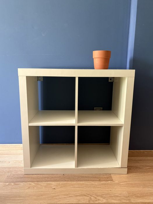 Етажерка IKEA Kallax