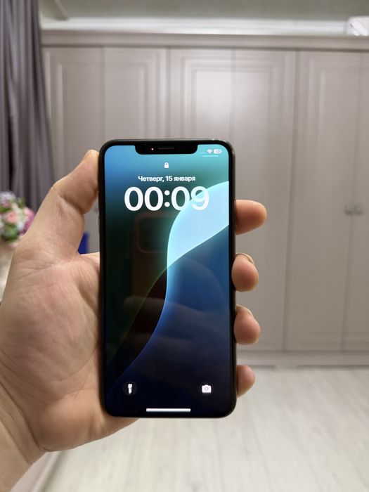 Продам iPhone XS Max 64GB