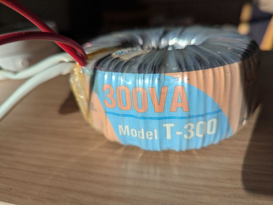 Тороидален трансформатор 230/12 VAC, 300 VA