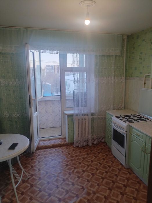 Продам квартиру район Электрон