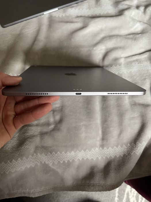 Apple iPad Air 13” (M2) 256GB – Space Gray