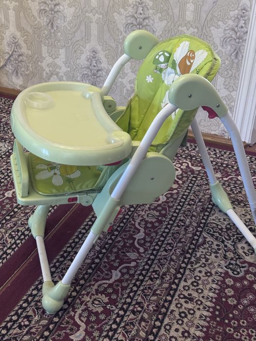 Bolalar Ovqatlantiradigani