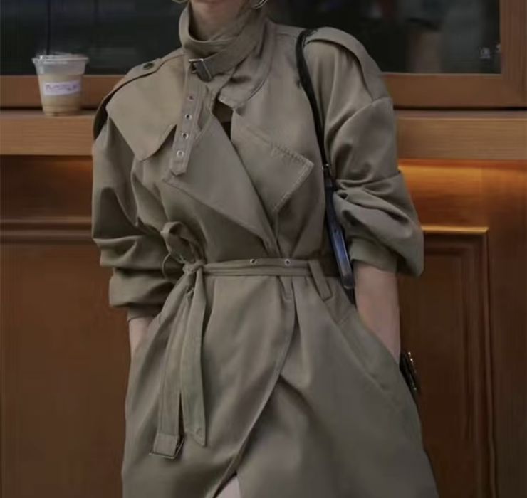 Продам тренч бежевого цвета