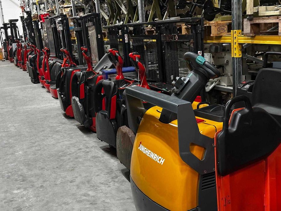 Lize electrice cu catarg si transpaleti