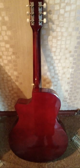 Продается гитара