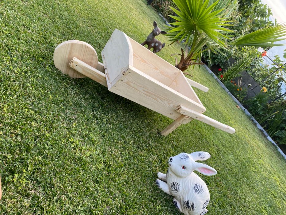 Само сега Декоративни колички и каручки