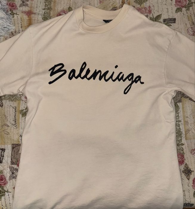 Тениска Balenciaga