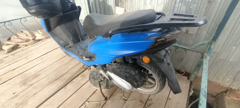 Скутер Maxi  175 куб