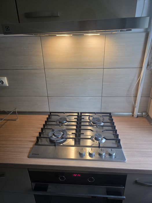 Mobila bucatarie + electrocasnice