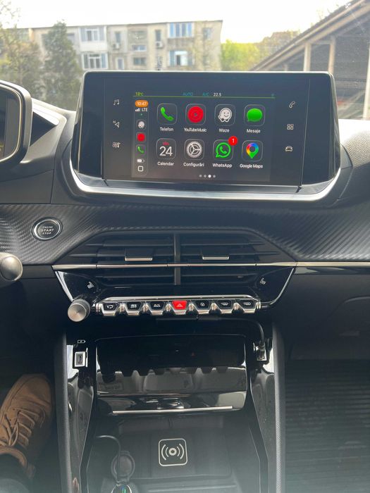 New PEUGEOT e-2008 - SUV Electric 50 Kw