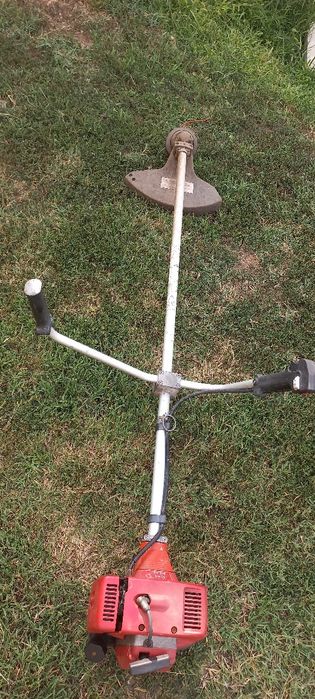 Vînd sau schimb cu anumite scule