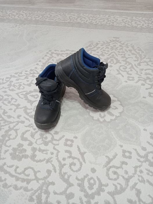 Продам берцы. Россия. Санкт-Петербург.Оригинал.