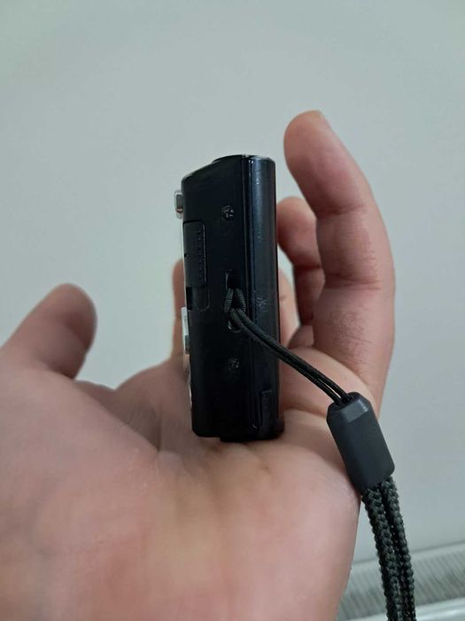 Sony Cyber-shot DSH-W830.