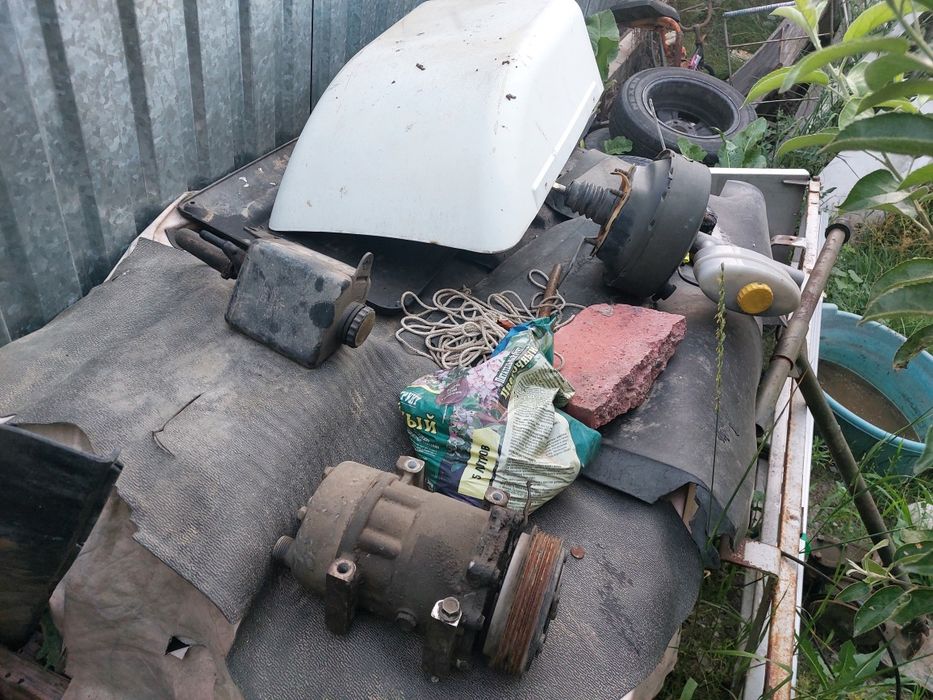 Продам запчасти от Jeep Cherokee