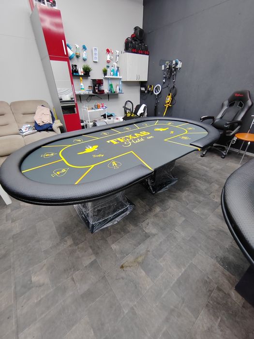 Masa de poker pe comanda