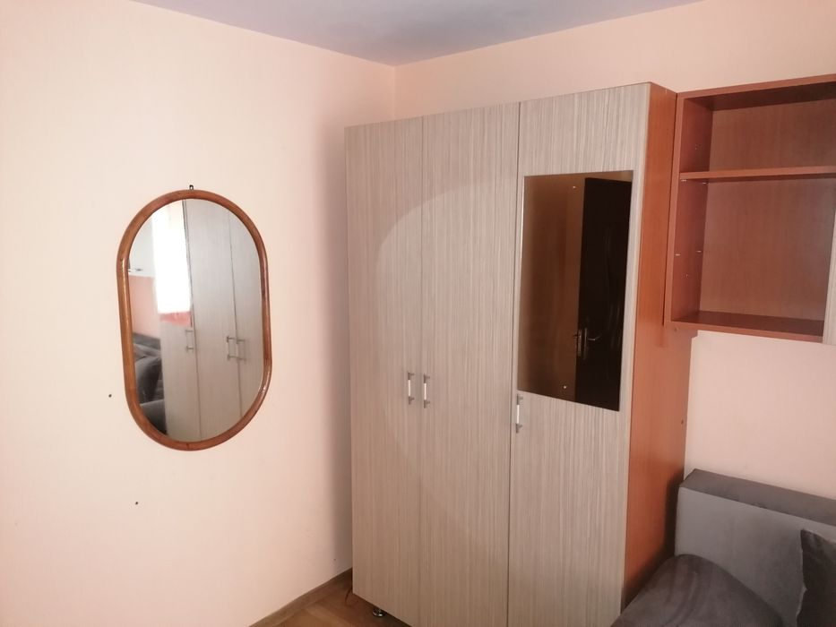 Apartament cu o camera de inchiriat