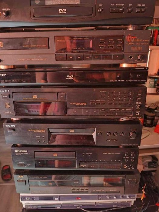 Vând DVD și CD recent aduse .Sony ,Panasonic. Philips/AEG,JVC
