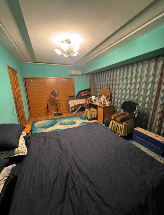 Продается квартиру Центр  Ц1 4комнатная  114м2