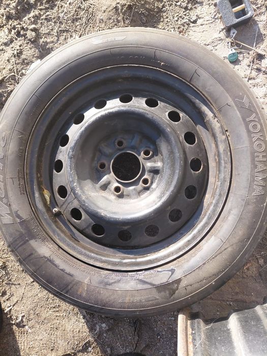 Продам резина с дисками на R16.