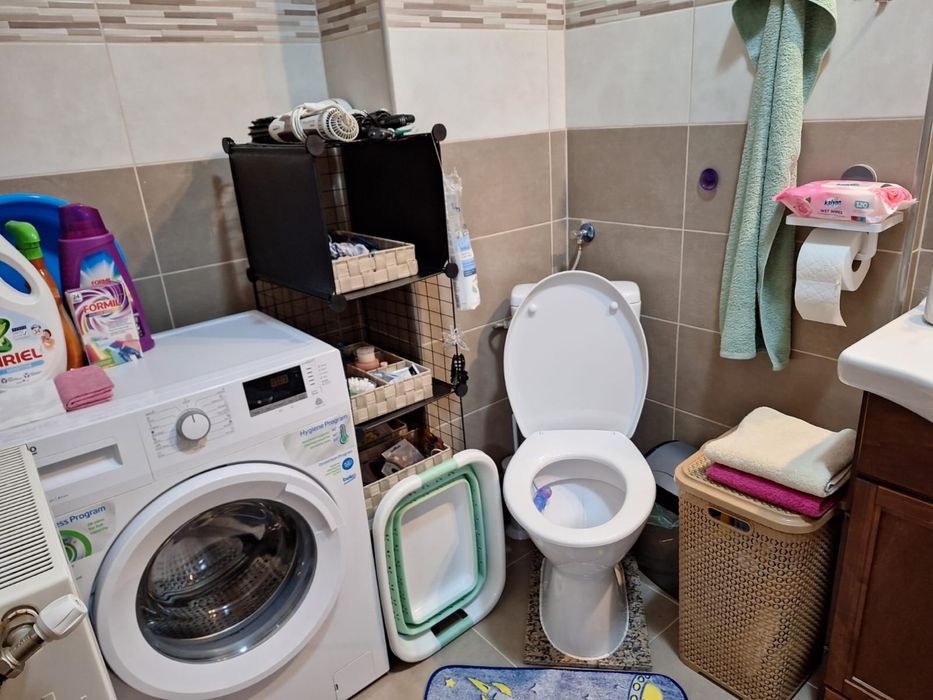 Ofer spre inchiriere apratament cu 2 camere