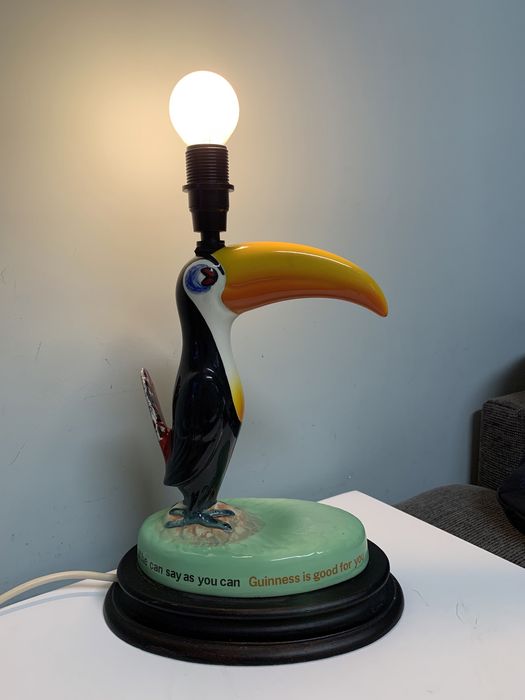 Тукан рекламна лампа на Guinness / 90-те
