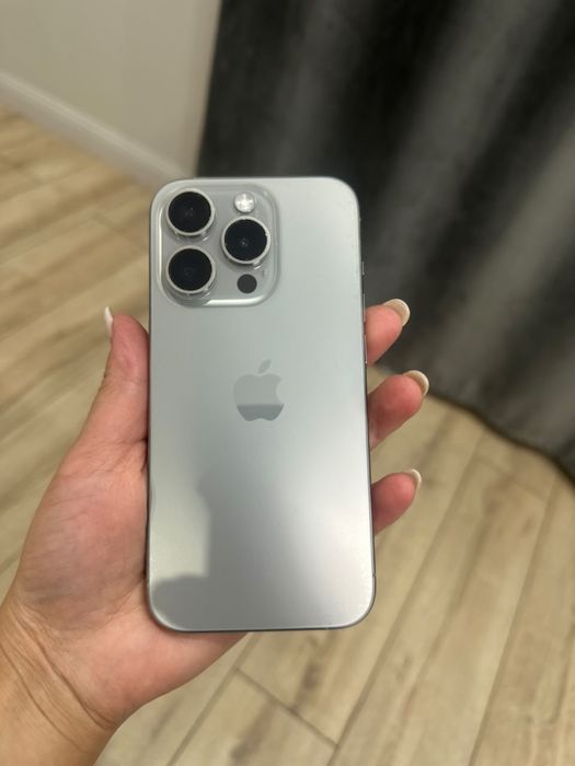 IPhone 15 pro идеальном состаяние