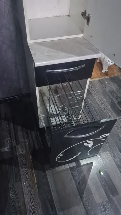 Продам 2 шкафа за 5000тенге.