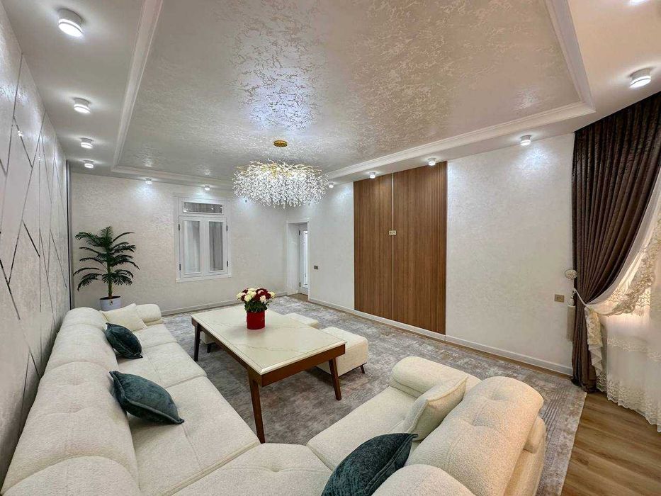 3х комнатная  квартира  на 7м этаже, Лифт, 97 м2, Вокзала.