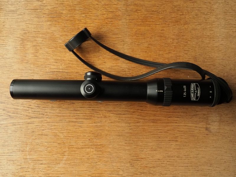 Vand luneta Schmidt&Bender 1,25-4x20 cu montura Blaser