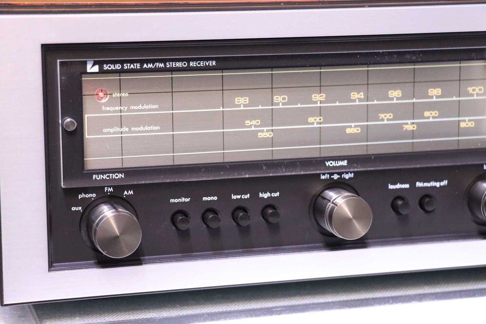 Amplificator/Tuner Luxman,2x45W(R-1030).