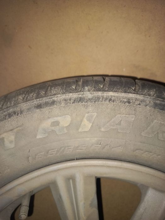 Продам комплект диски с резиной