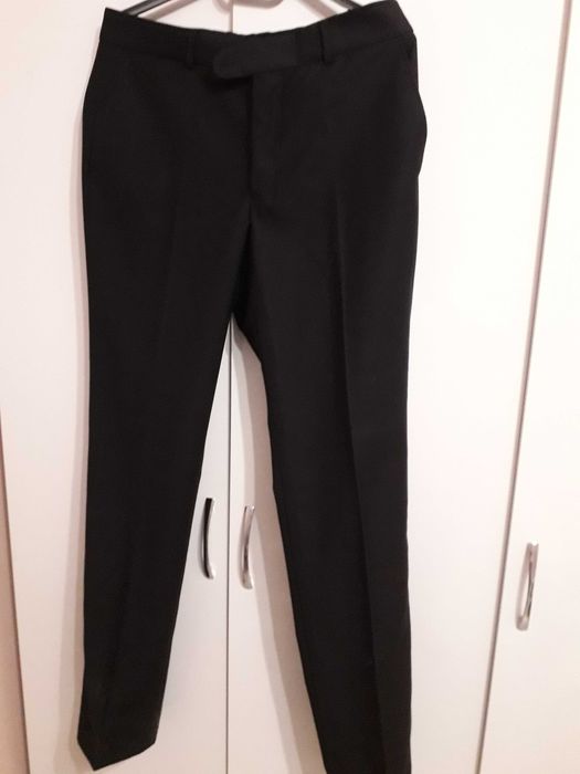 Прдавам официален мъжки костюм