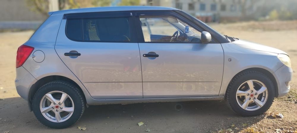 Продам skoda fabia1.2 2010г.в