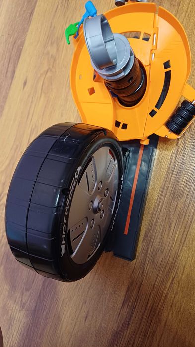 Писта Hot Wheels
