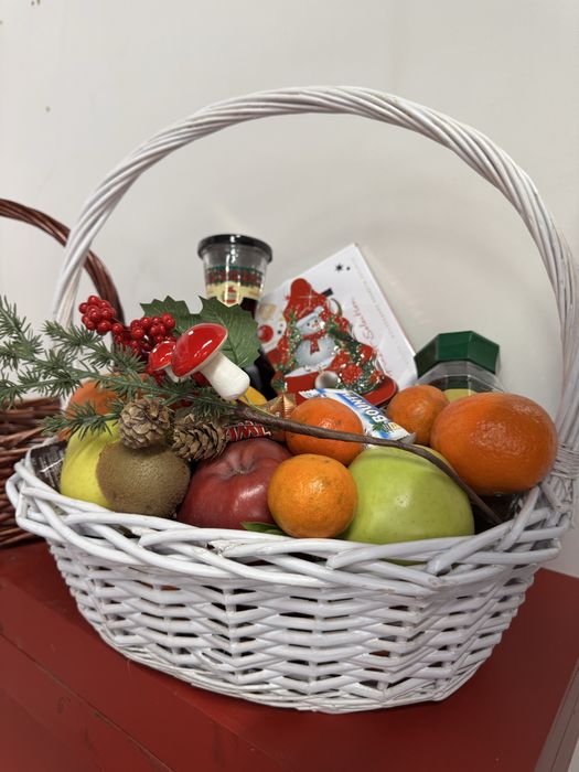 Фруктовые подарочные корзины